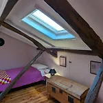 Duplo Downtown Guest house