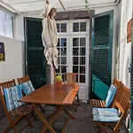 Duplo Downtown Guest house *