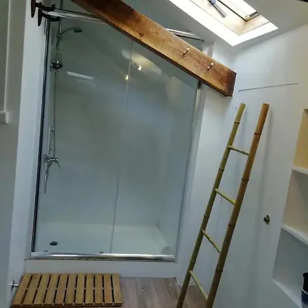 Duplo Downtown Vendégház *