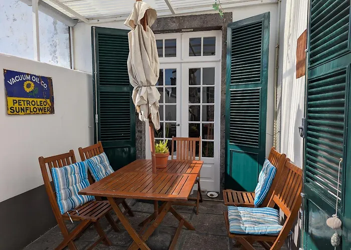 Duplo Downtown ゲストハウス *